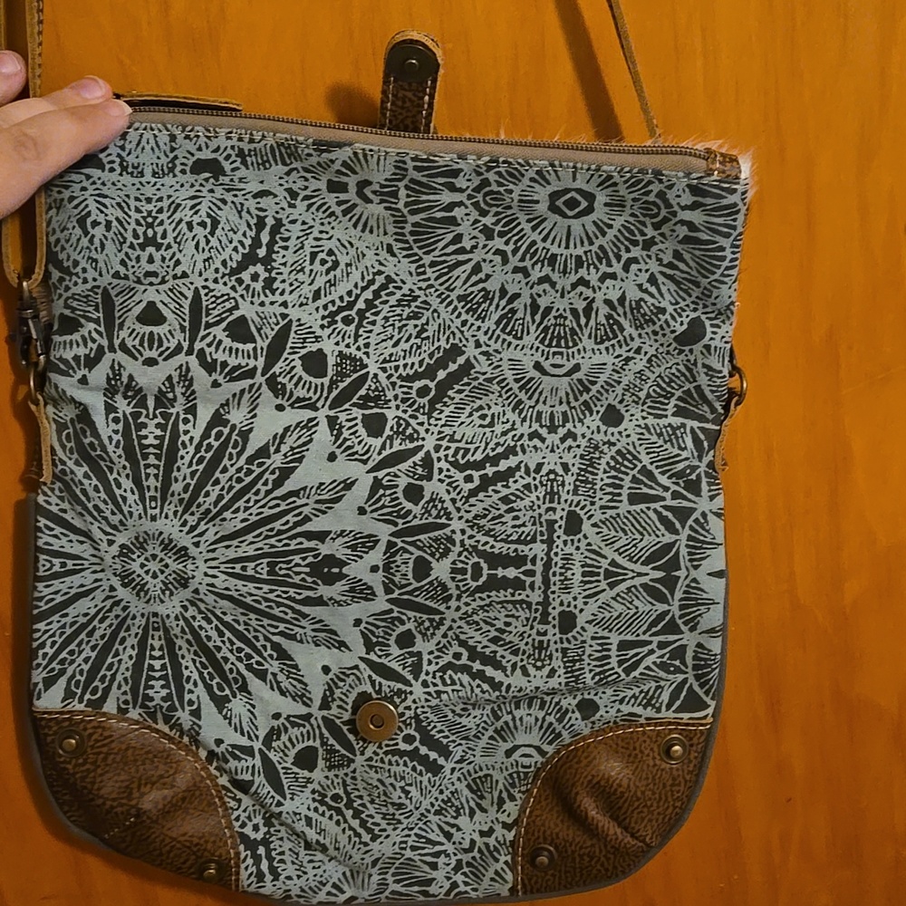 Myra Bag - image 4